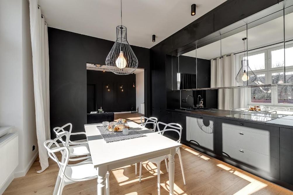 Jan III Sobieski - Luksusowy Apartament L Z Darmowym Prywatnym Parkingiem Гливице Экстерьер фото