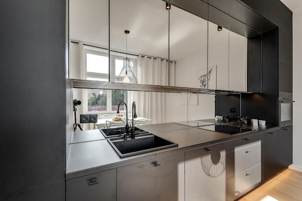 Jan III Sobieski - Luksusowy Apartament L Z Darmowym Prywatnym Parkingiem Гливице Экстерьер фото