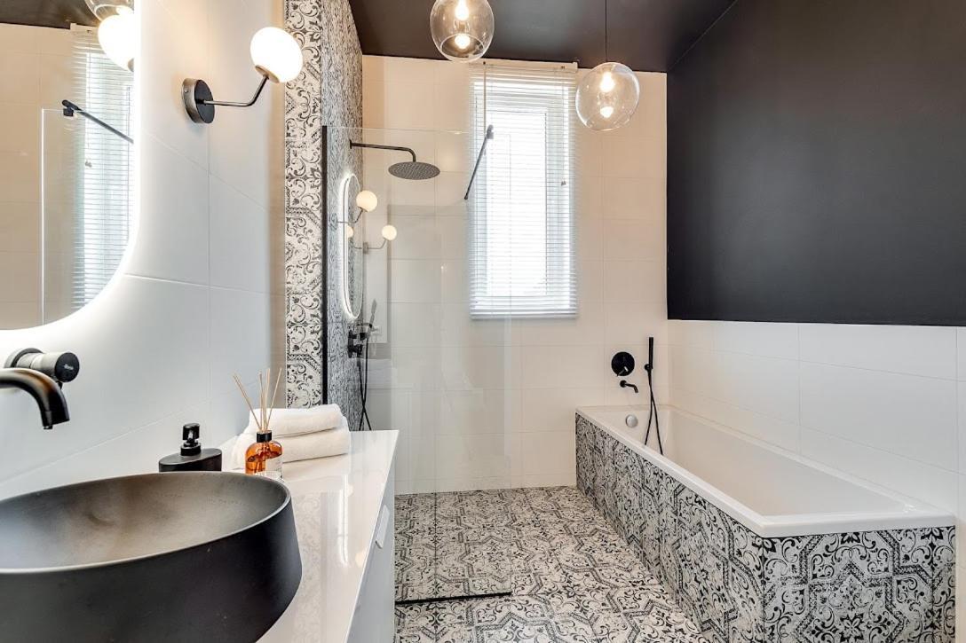 Jan III Sobieski - Luksusowy Apartament L Z Darmowym Prywatnym Parkingiem Гливице Экстерьер фото